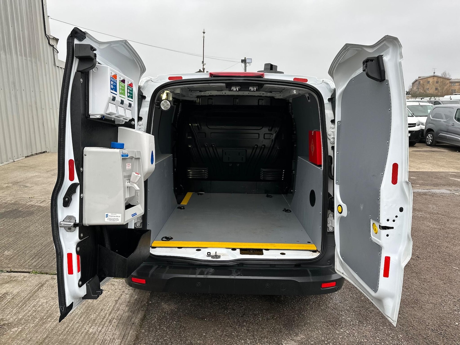 Used Ford Transit Connect 2017 for sale - 77331507: Photo 38