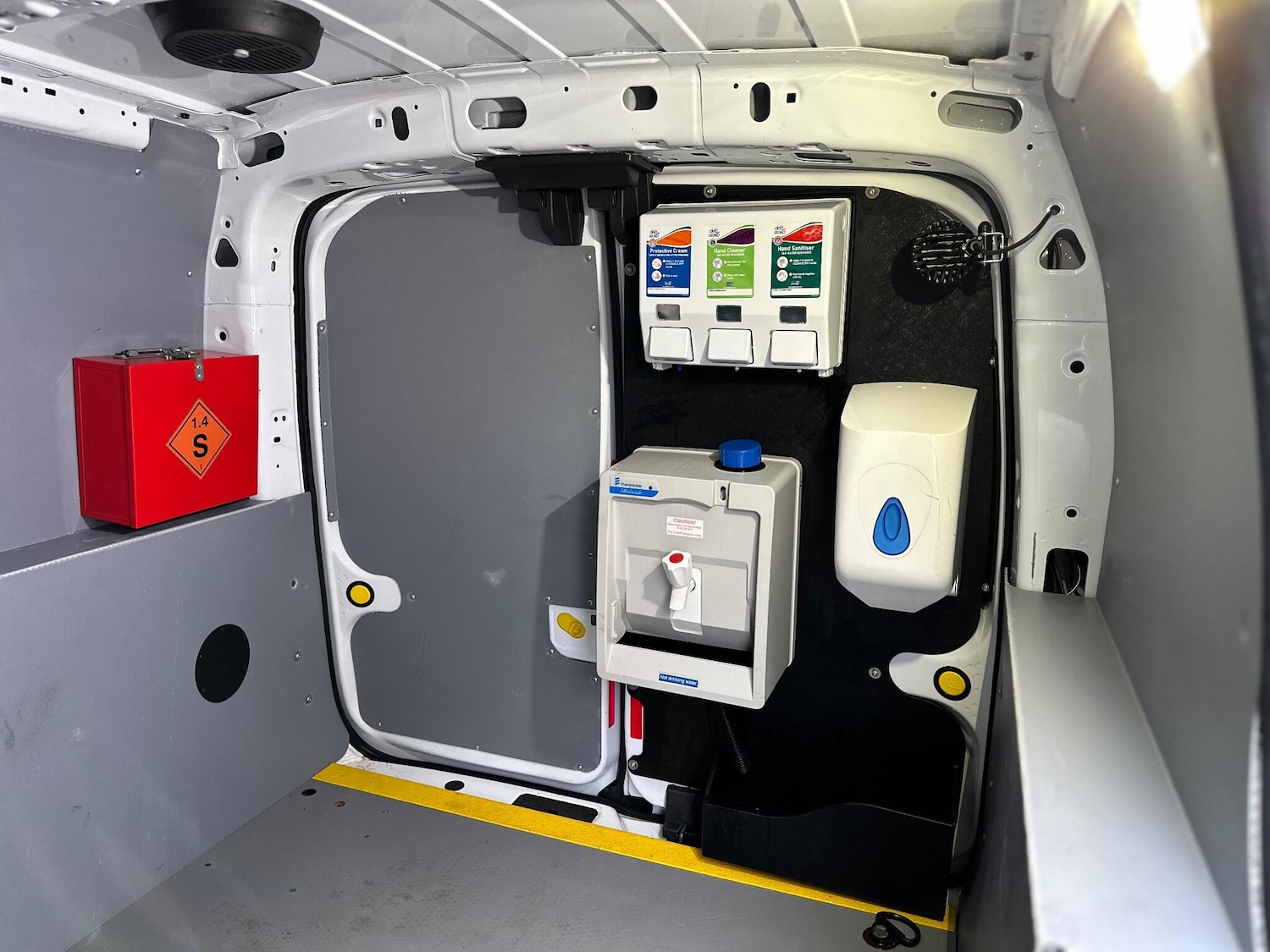 Used Ford Transit Connect 2017 for sale - 77331507: Photo 45