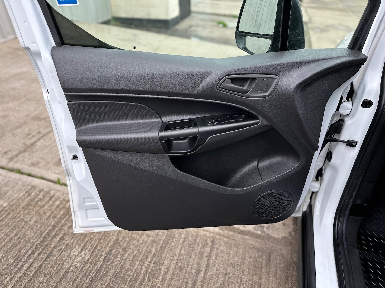 Used Ford Transit Connect 2017 for sale - 77331507: Photo 47