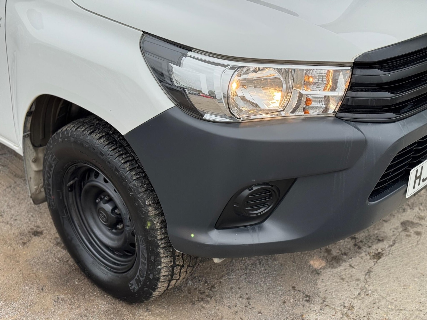 Used Toyota Hilux 2019 for sale - 76283304: Photo 24