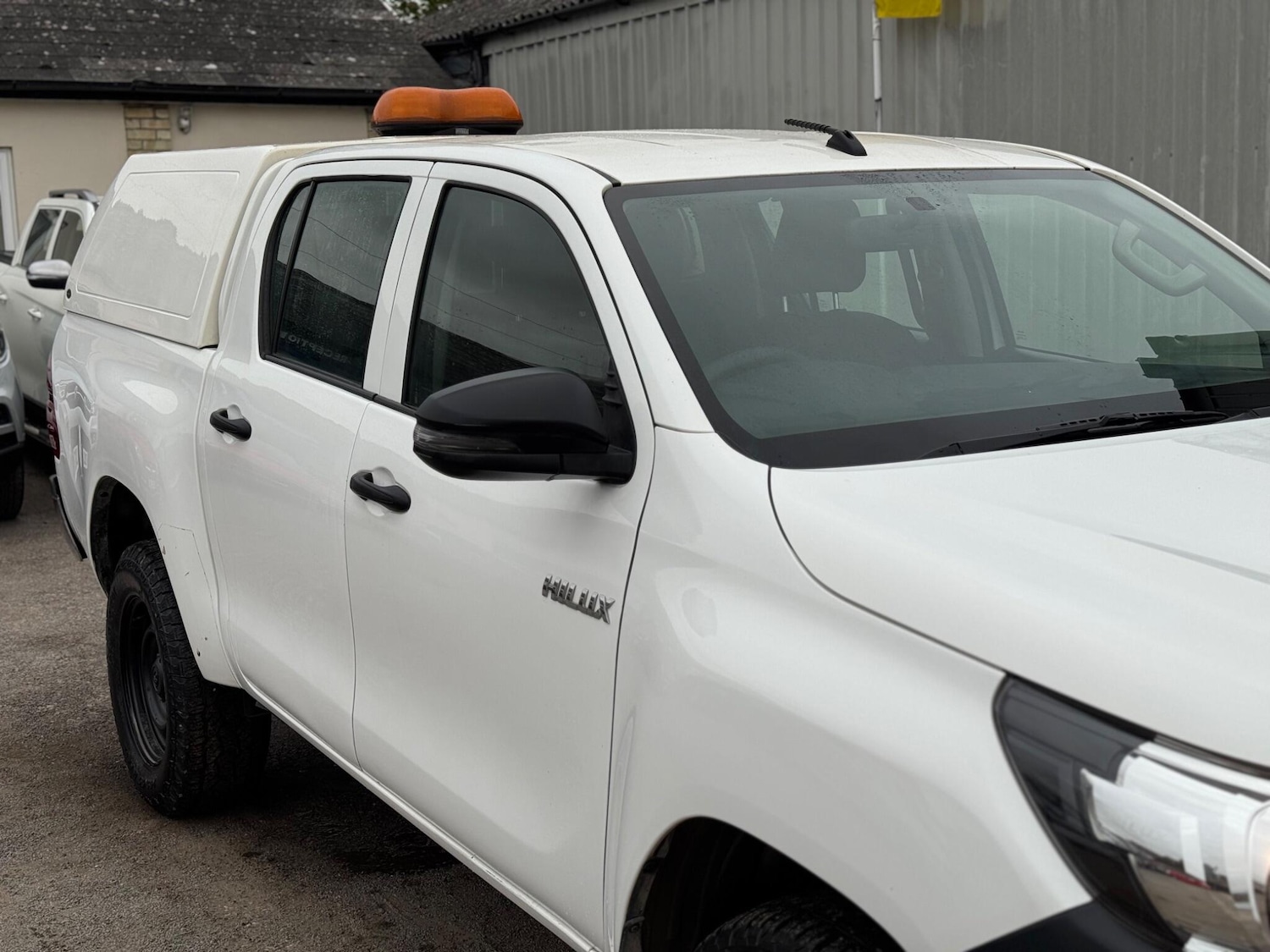 Used Toyota Hilux 2019 for sale - 76283304: Photo 25