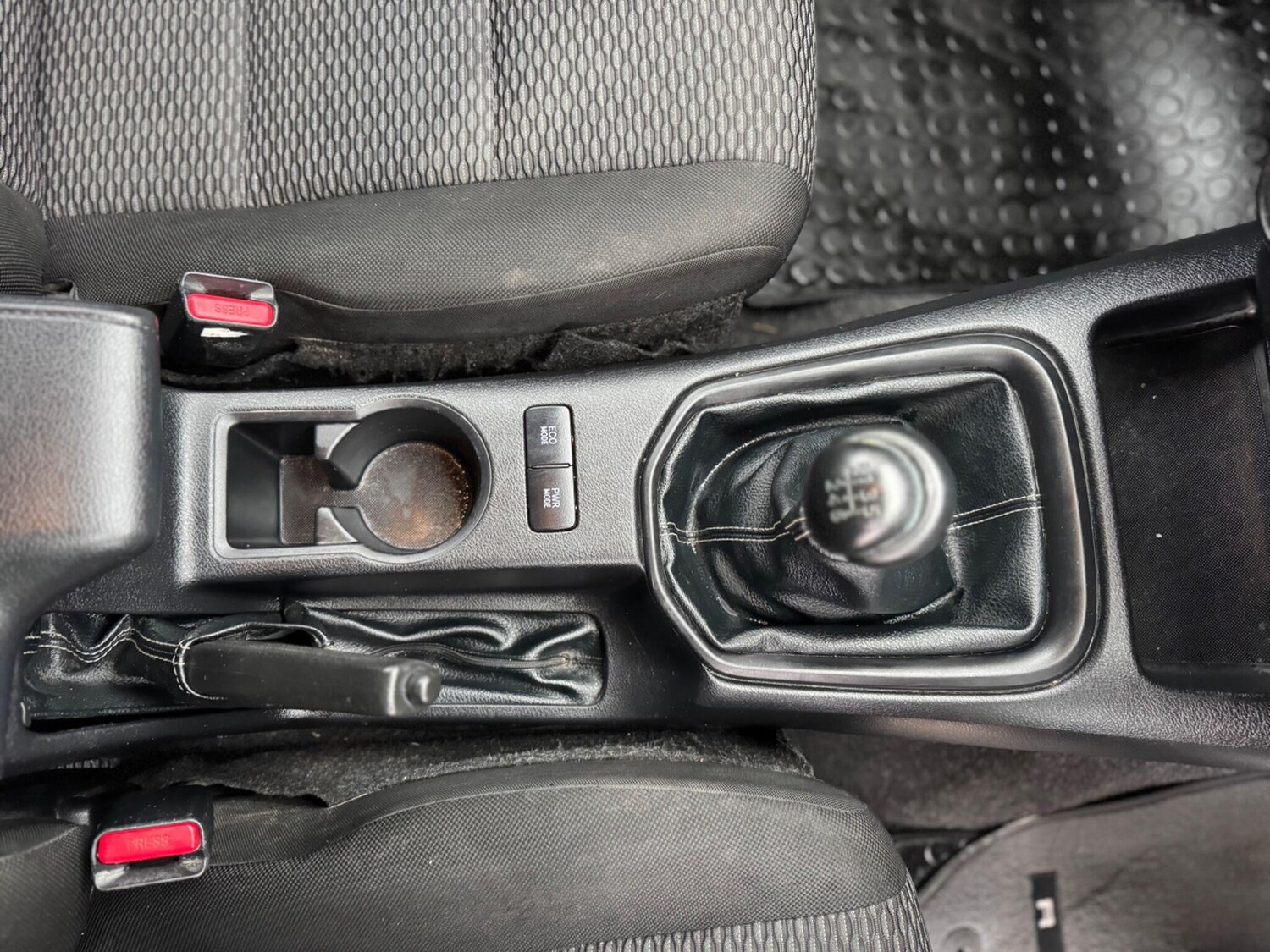 Used Toyota Hilux 2019 for sale - 76283304: Photo 38