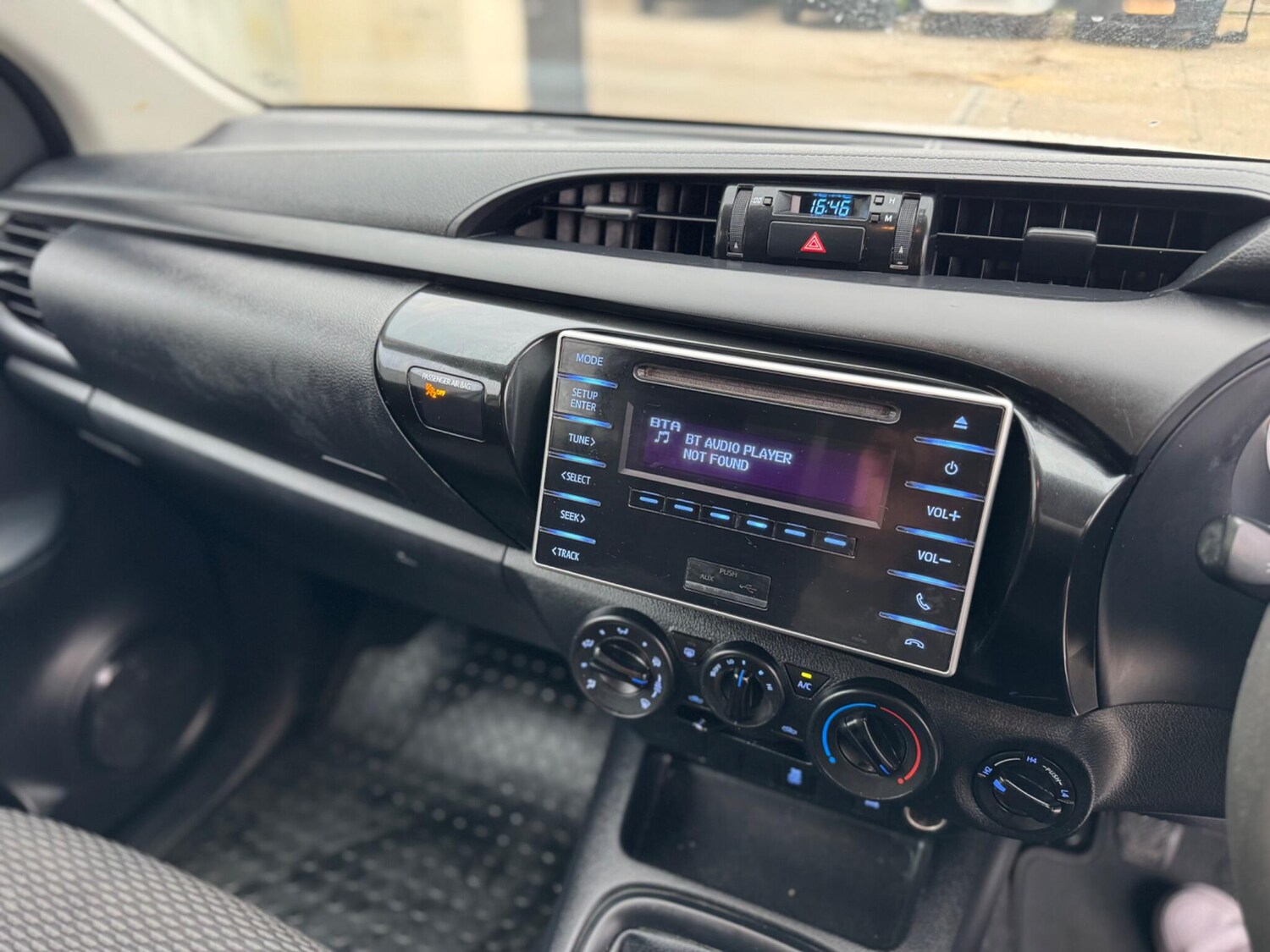 Used Toyota Hilux 2019 for sale - 76283304: Photo 40