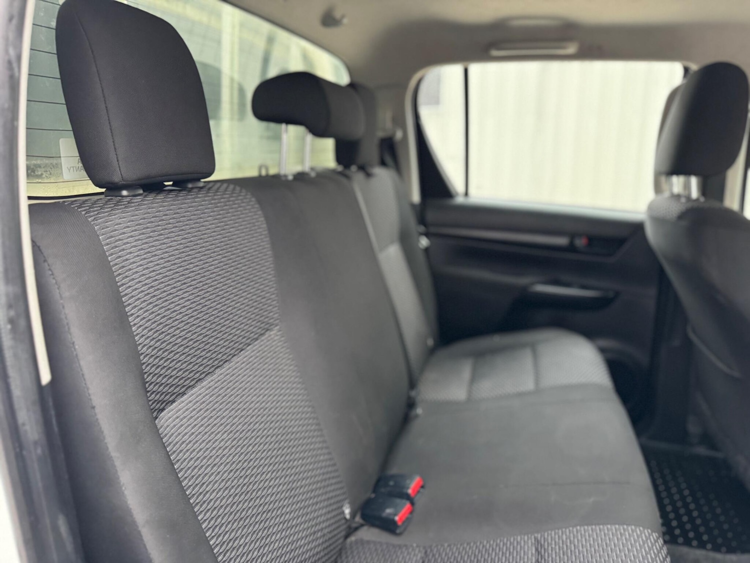 Used Toyota Hilux 2019 for sale - 76283304: Photo 45