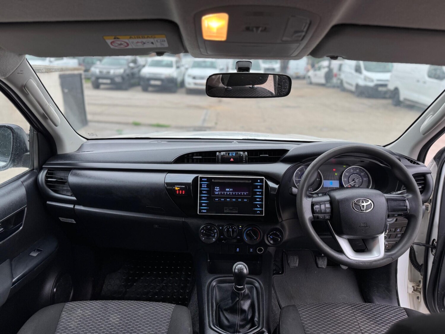 Used Toyota Hilux 2019 for sale - 76283304: Photo 49
