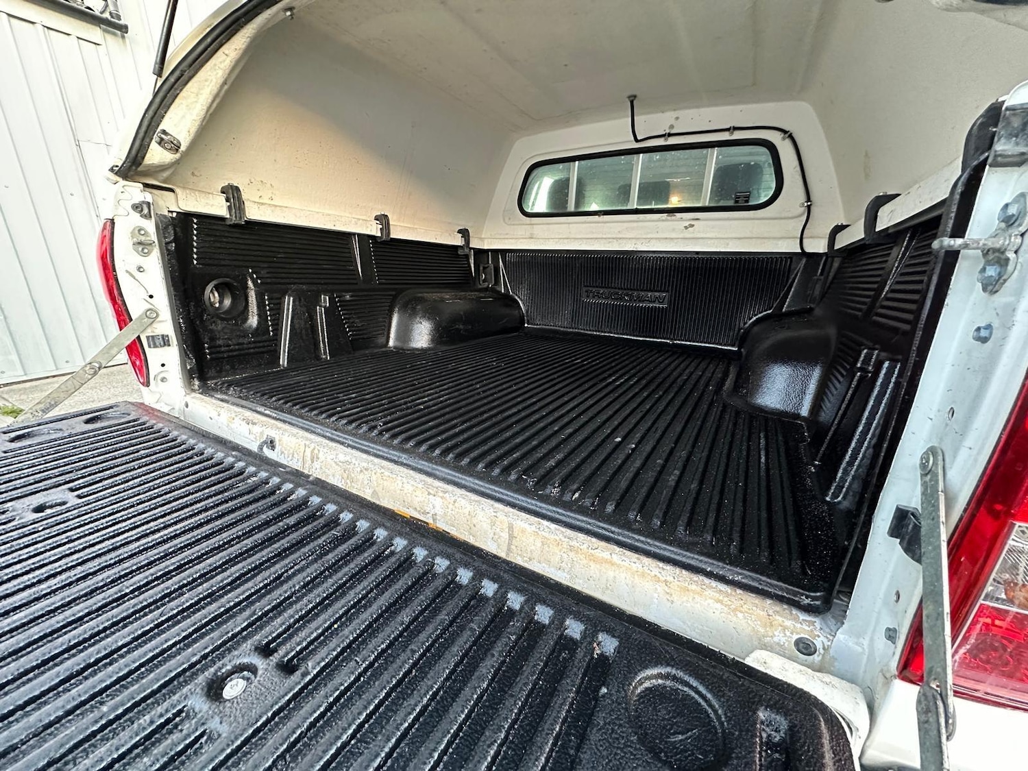 Used Toyota Hilux 2019 for sale - 76283304: Photo 53