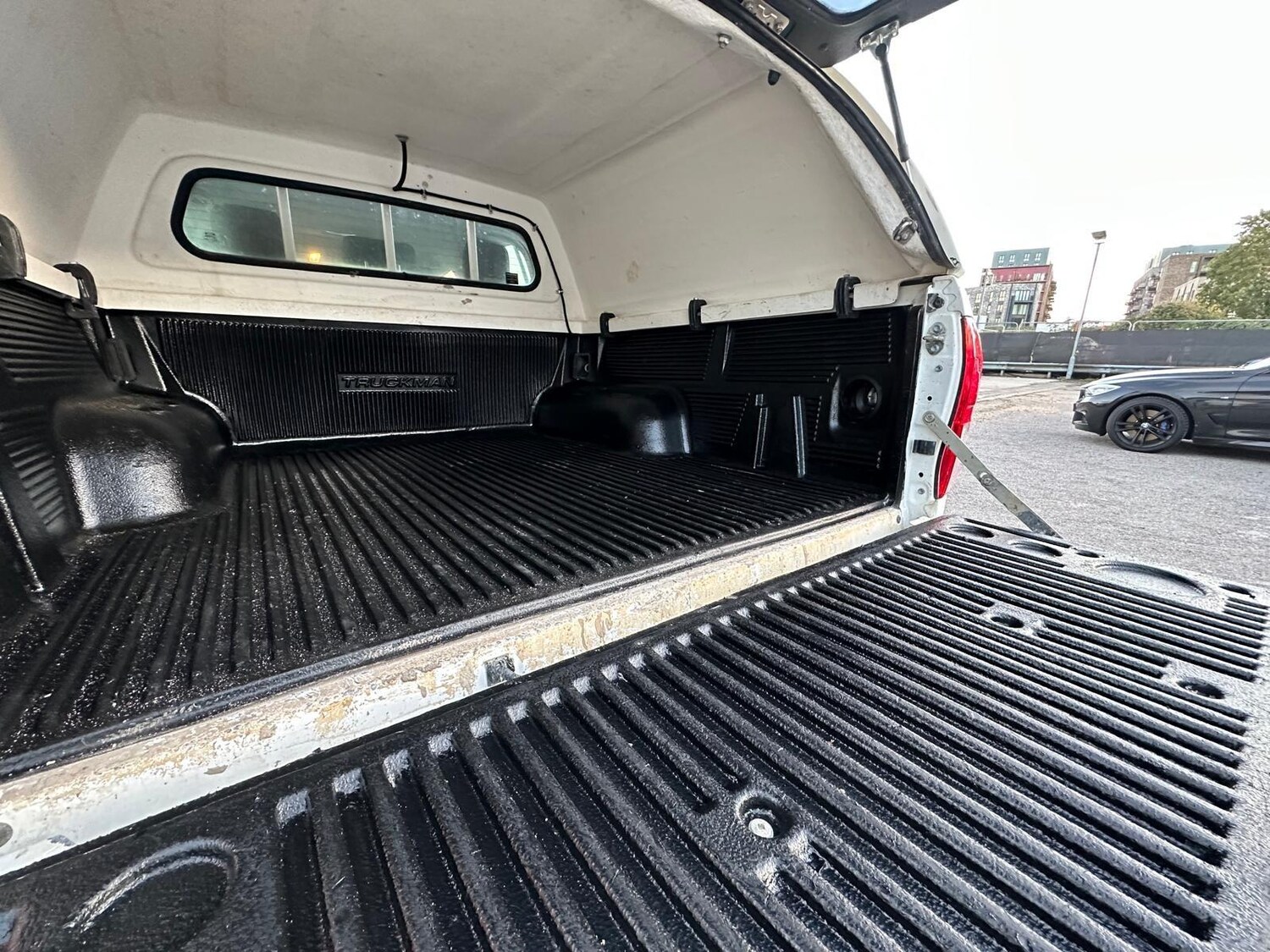 Used Toyota Hilux 2019 for sale - 76283304: Photo 54