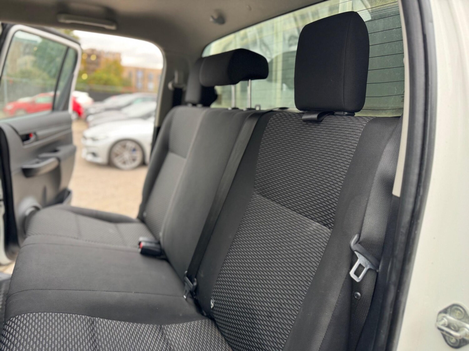 Used Toyota Hilux 2019 for sale - 76283304: Photo 57