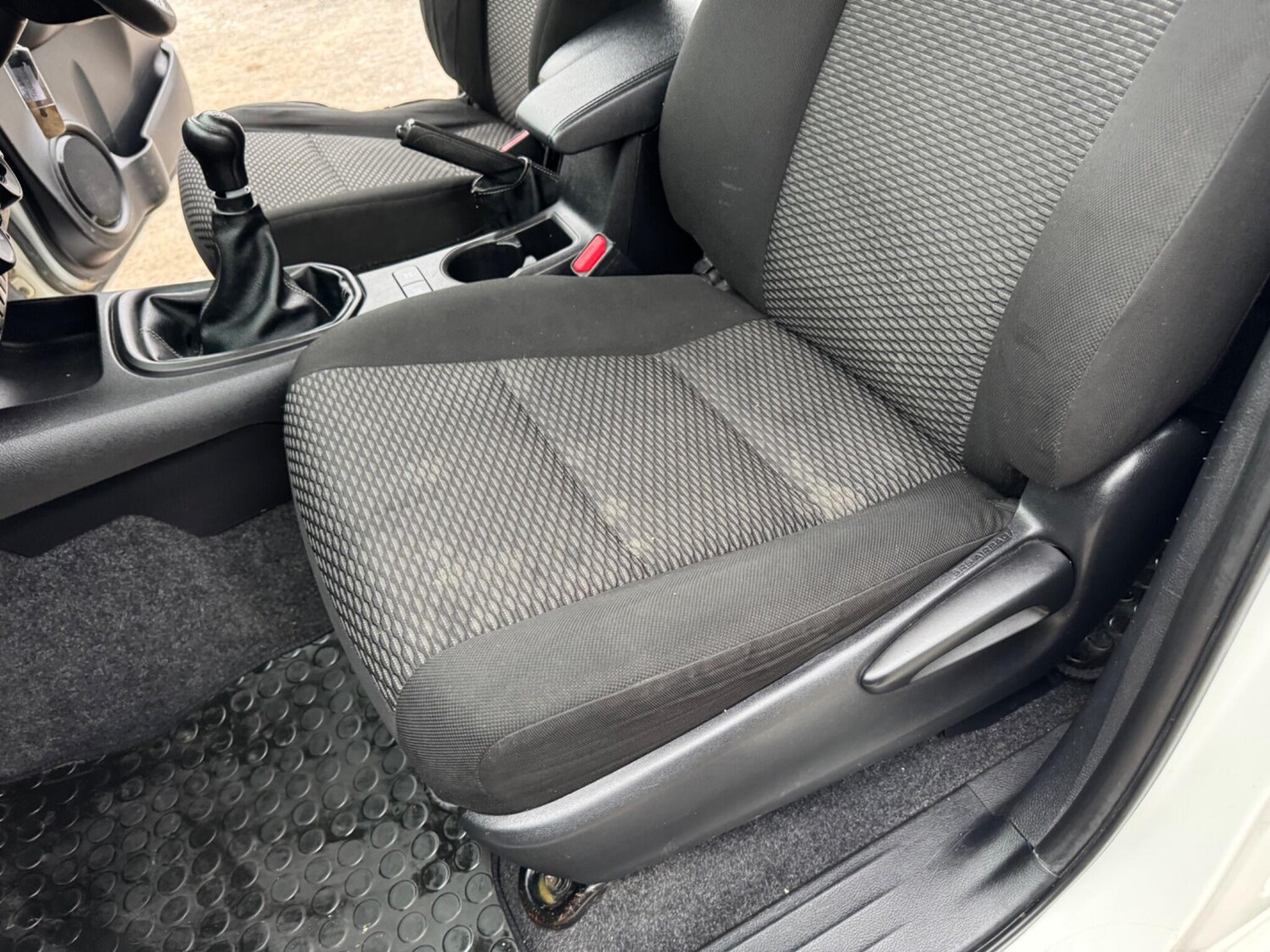 Used Toyota Hilux 2019 for sale - 76283304: Photo 58