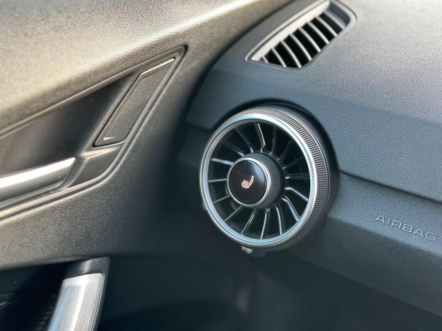 Used Audi TT 2014 for sale - 77351348: Photo 34