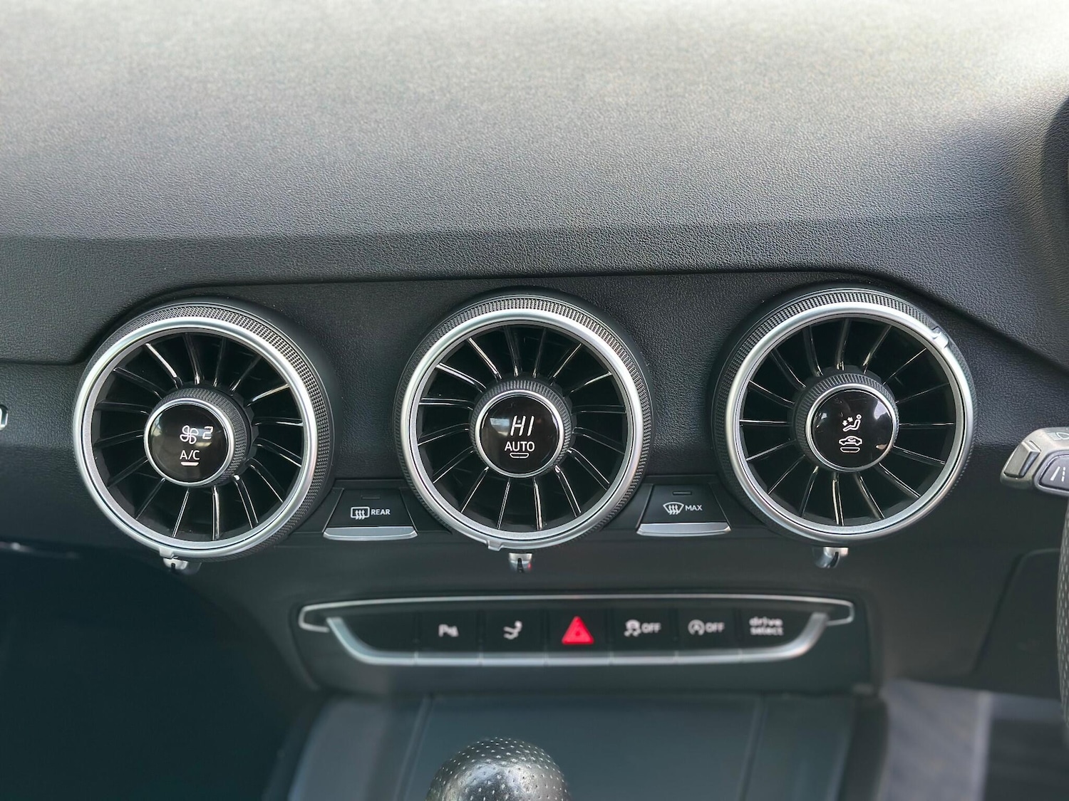 Used Audi TT 2014 for sale - 77351348: Photo 35