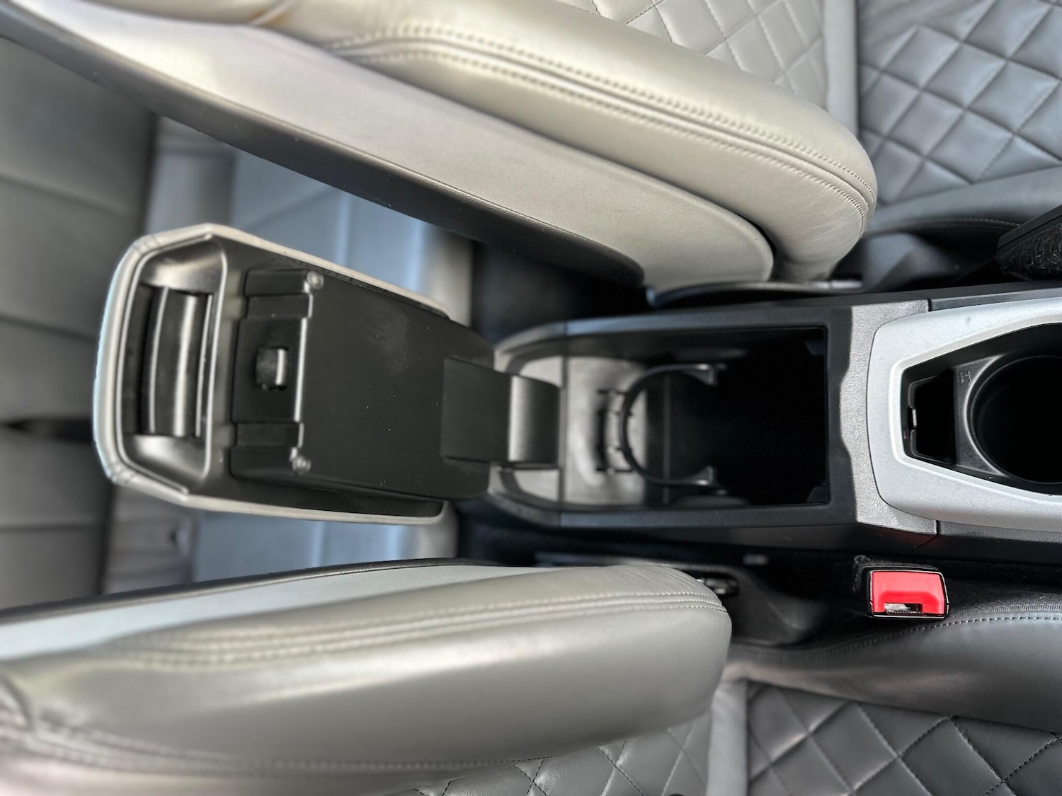 Used Audi TT 2014 for sale - 77351348: Photo 46