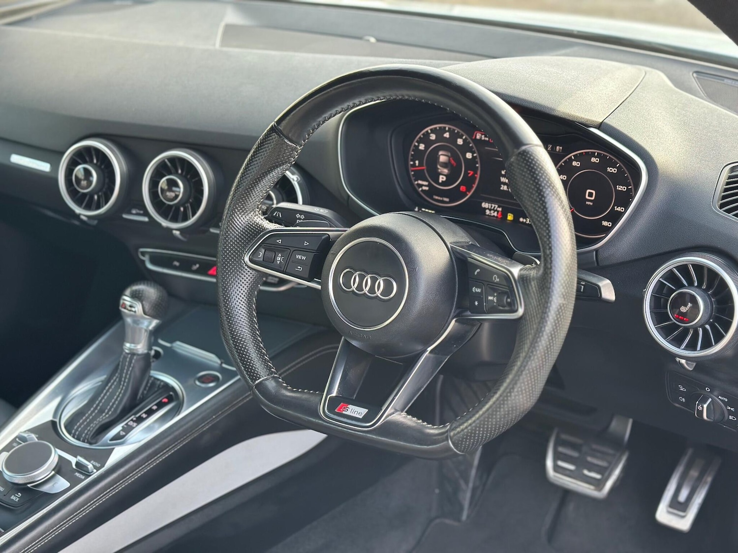 Used Audi TT 2014 for sale - 77351348: Photo 9