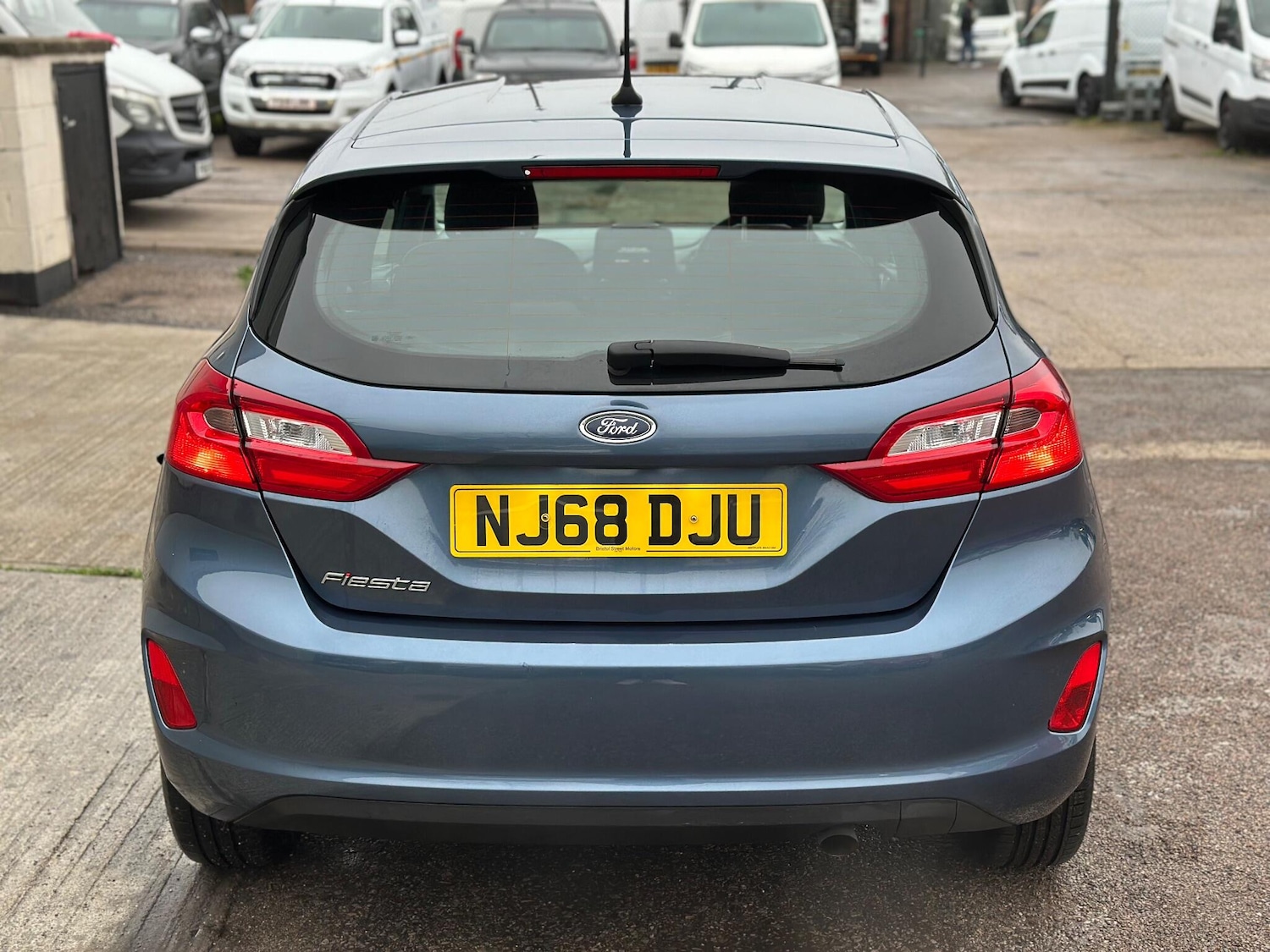 Used Ford Fiesta 2018 for sale - 76608000: Photo 18