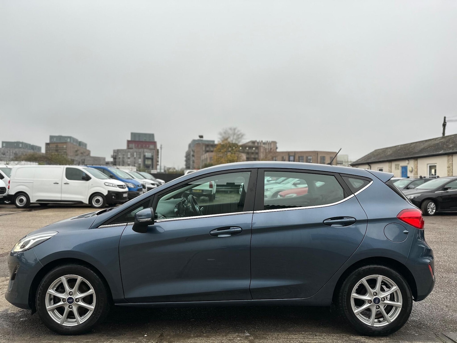 Used Ford Fiesta 2018 for sale - 76608000: Photo 20
