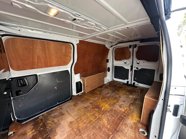 Used Vauxhall Vivaro 2019 for sale - 75990155: Photo 11
