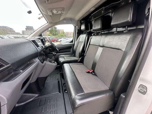 Used Vauxhall Vivaro 2019 for sale - 75990155: Photo 13