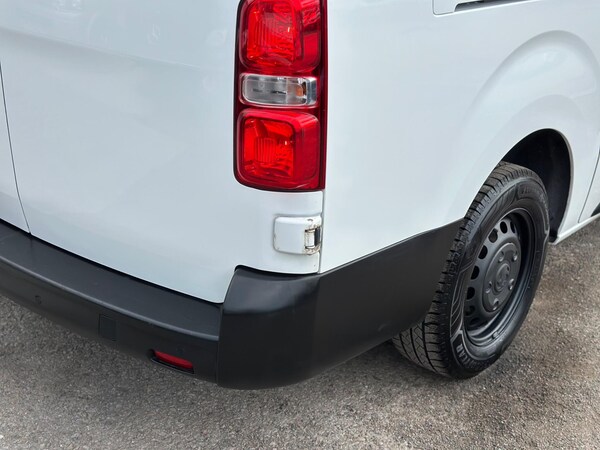 Used Vauxhall Vivaro 2019 for sale - 75990155: Photo 25