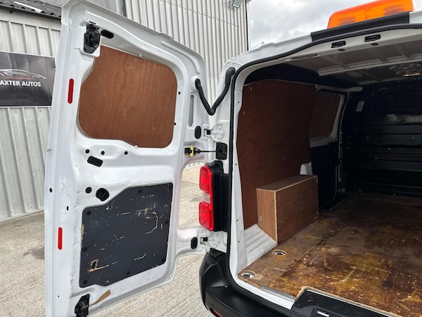 Used Vauxhall Vivaro 2019 for sale - 75990155: Photo 44