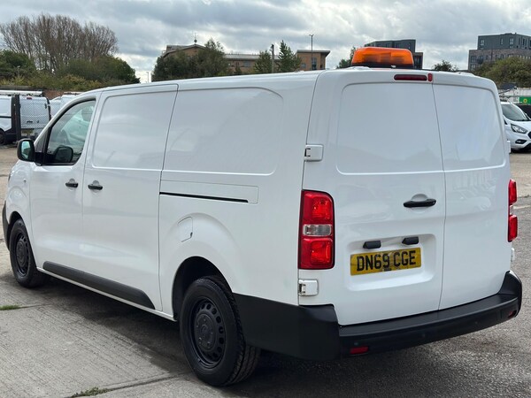 Used Vauxhall Vivaro 2019 for sale - 75990155: Photo 5