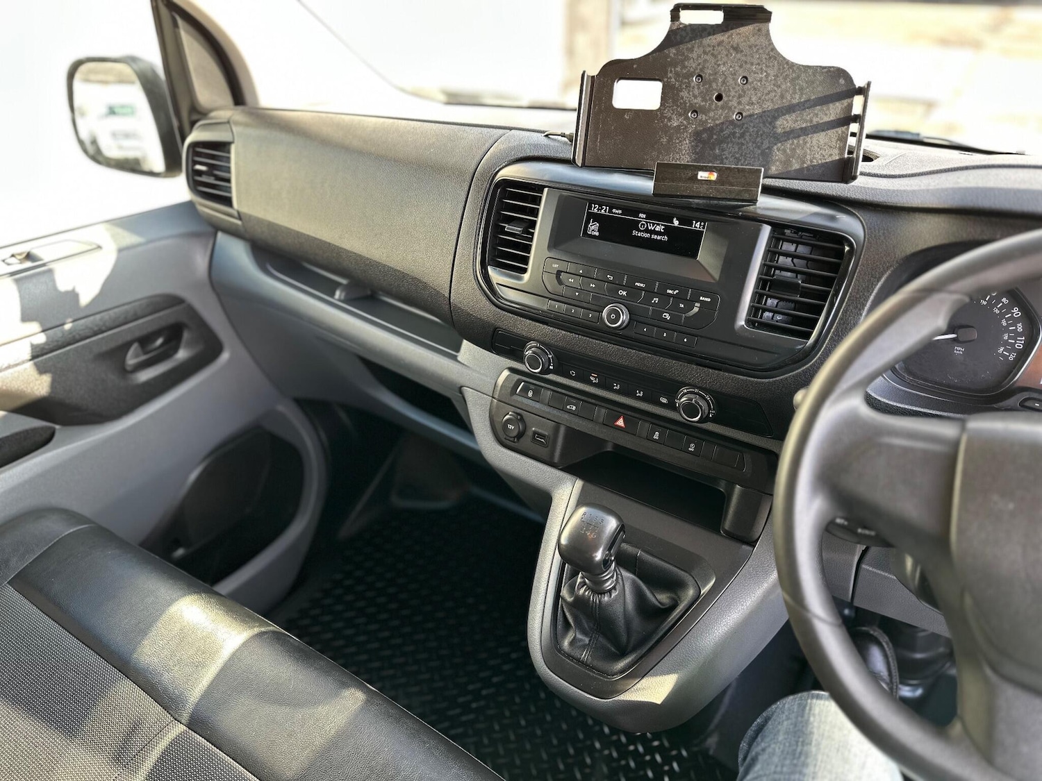 Used Vauxhall Vivaro 2020 for sale - 77255155: Photo 30