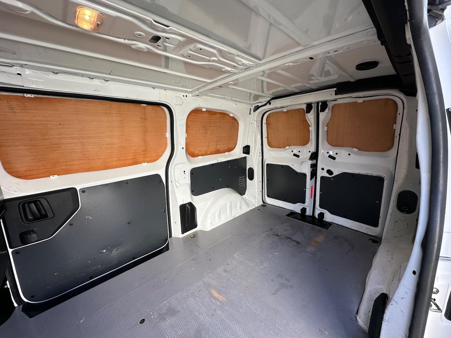 Used Vauxhall Vivaro 2020 for sale - 77255155: Photo 49