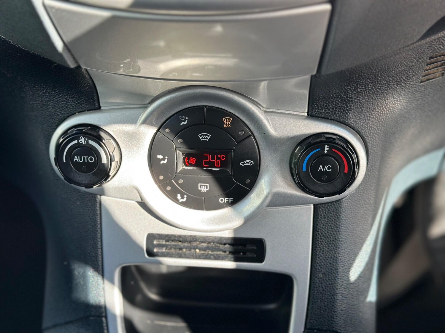 Used Ford Fiesta for sale - 78058183: Photo 11