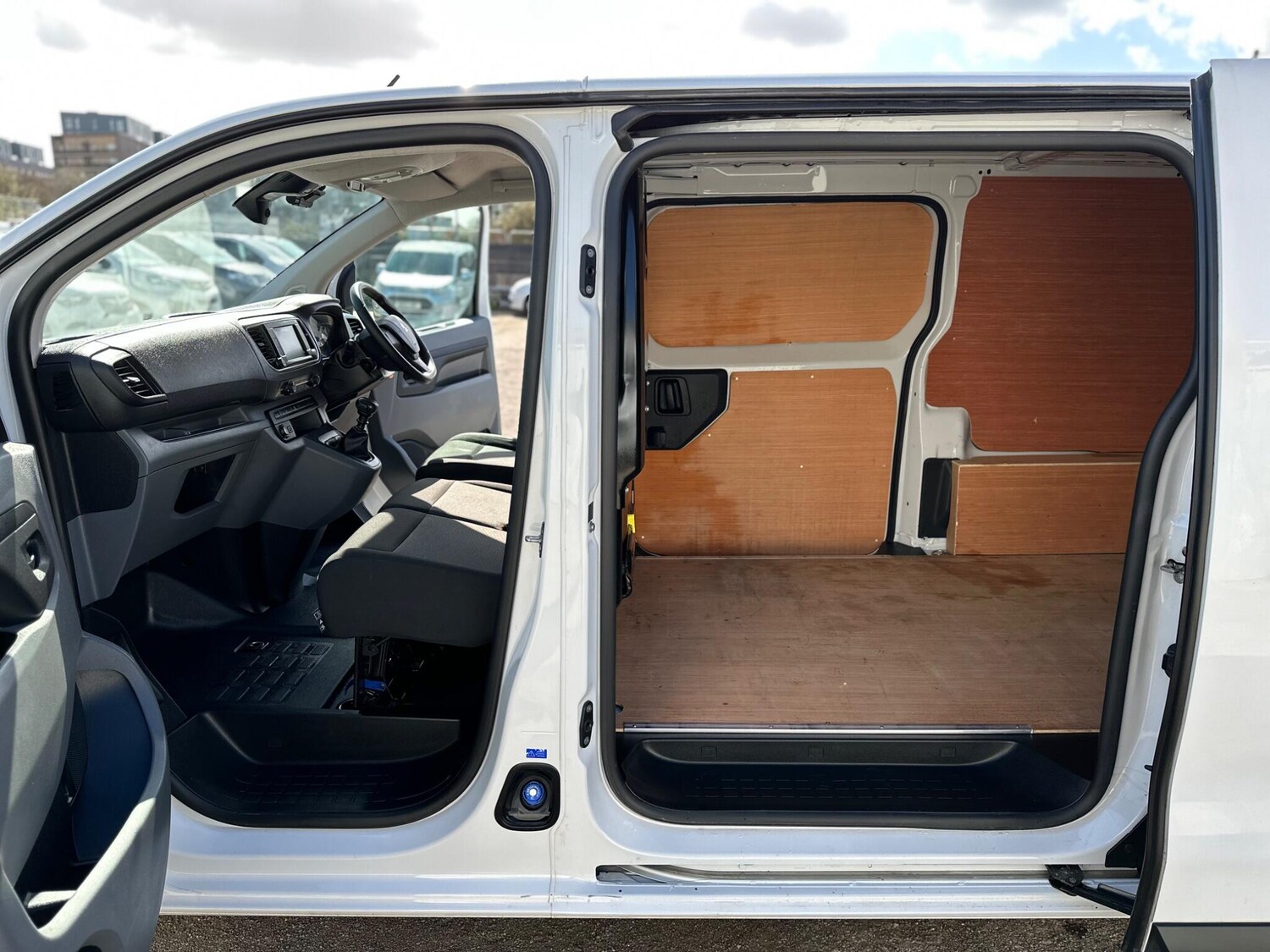 Used Peugeot Expert for sale - 77925446: Photo 31