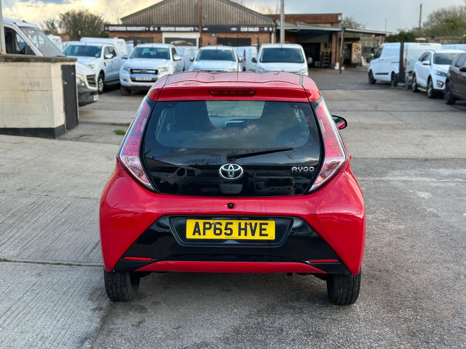Used Toyota AYGO 2015 for sale - 77924955: Photo 17