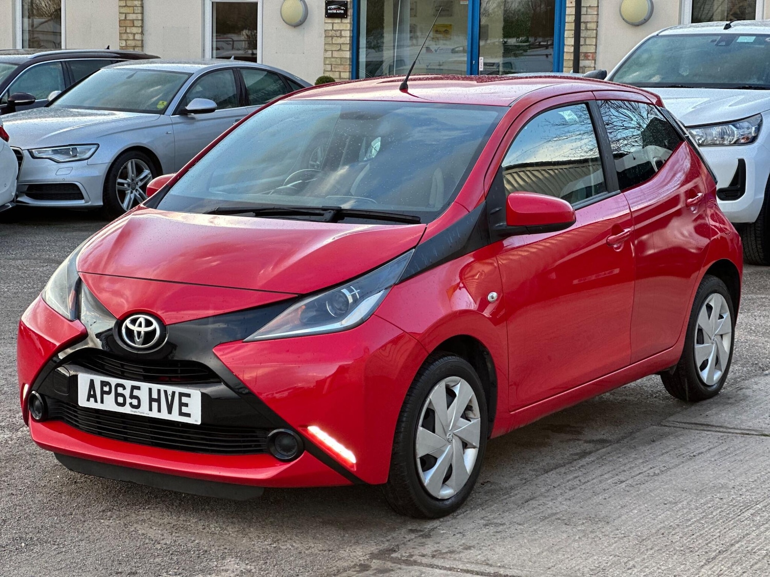 Used Toyota AYGO 2015 for sale - 77924955: Photo 3