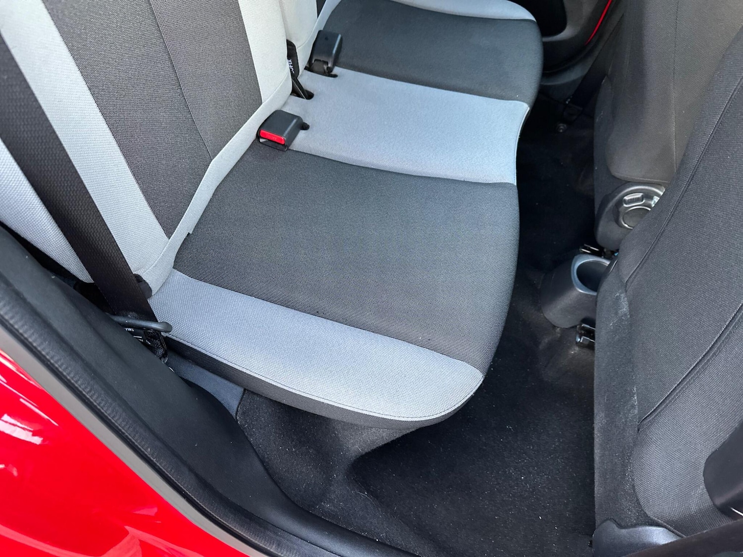 Used Toyota AYGO 2015 for sale - 77924955: Photo 35