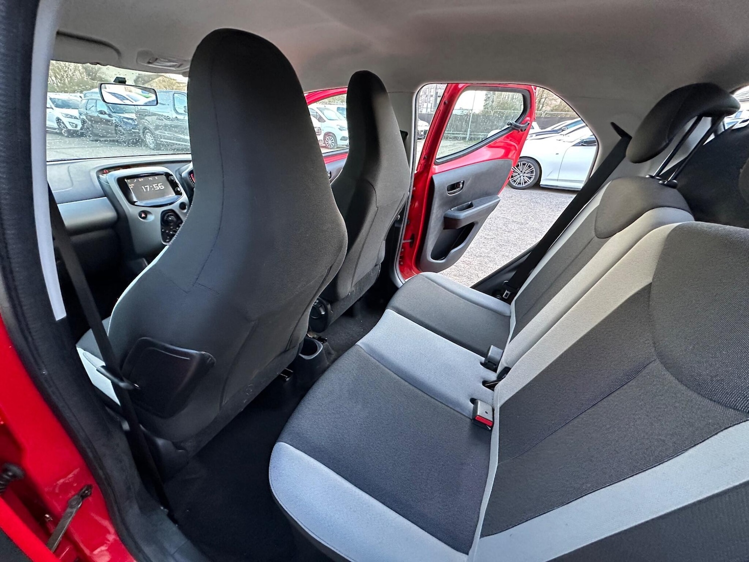 Used Toyota AYGO 2015 for sale - 77924955: Photo 43