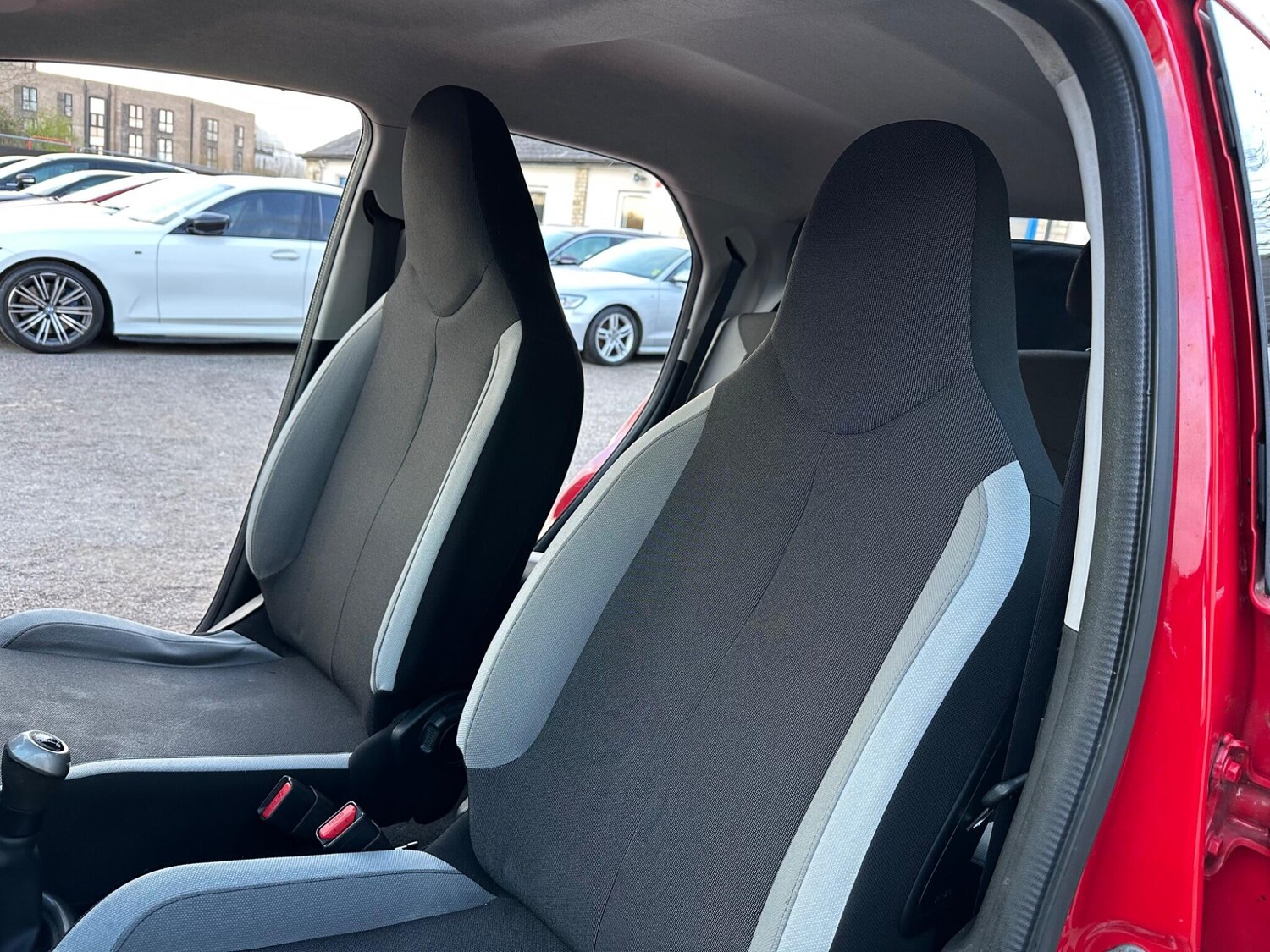 Used Toyota AYGO 2015 for sale - 77924955: Photo 45