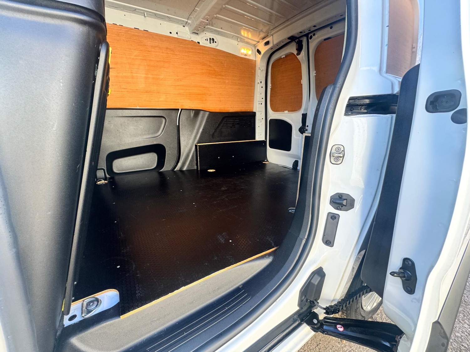 Used Citroen Berlingo 2022 for sale - 77559782: Photo 41