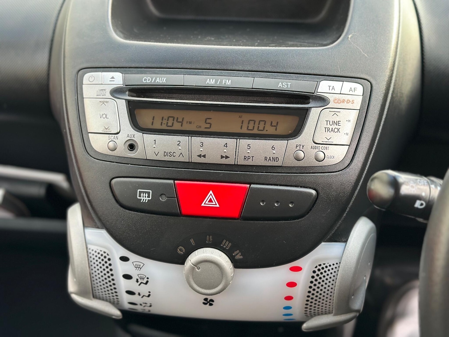 Used Toyota AYGO 2014 for sale - 77166878: Photo 16