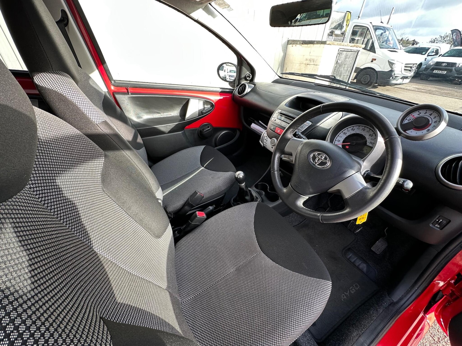 Used Toyota AYGO 2014 for sale - 77166878: Photo 21