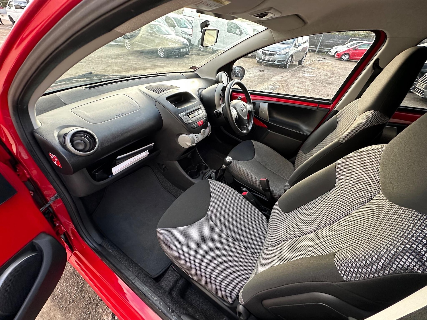 Used Toyota AYGO 2014 for sale - 77166878: Photo 41