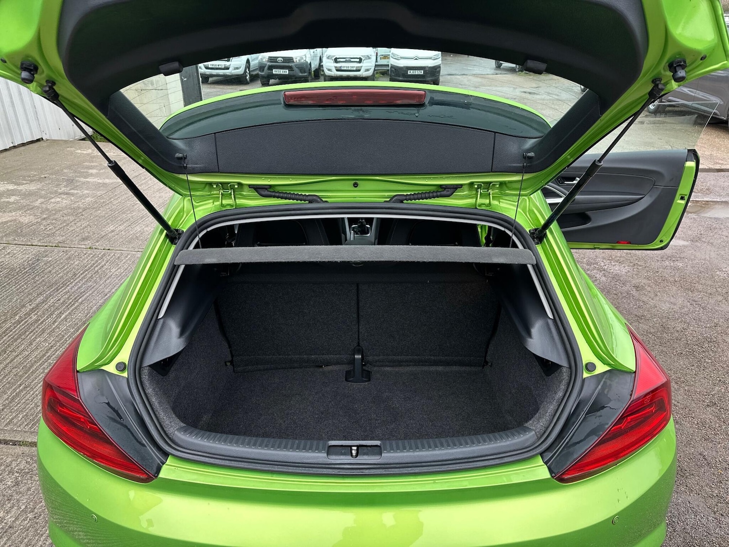 Used Volkswagen Scirocco 2015 for sale - 77611986: Photo 36