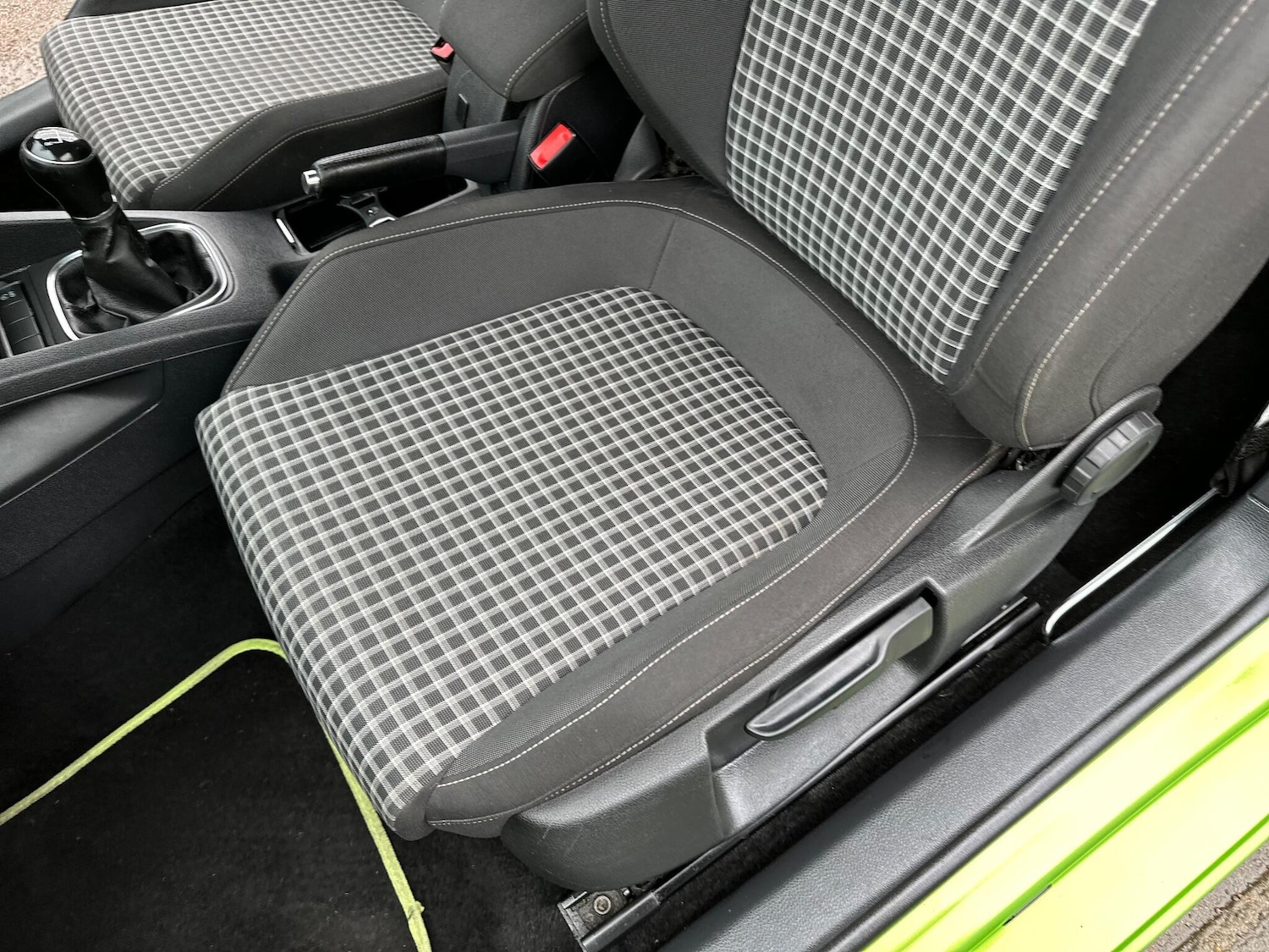 Used Volkswagen Scirocco 2015 for sale - 77611986: Photo 37