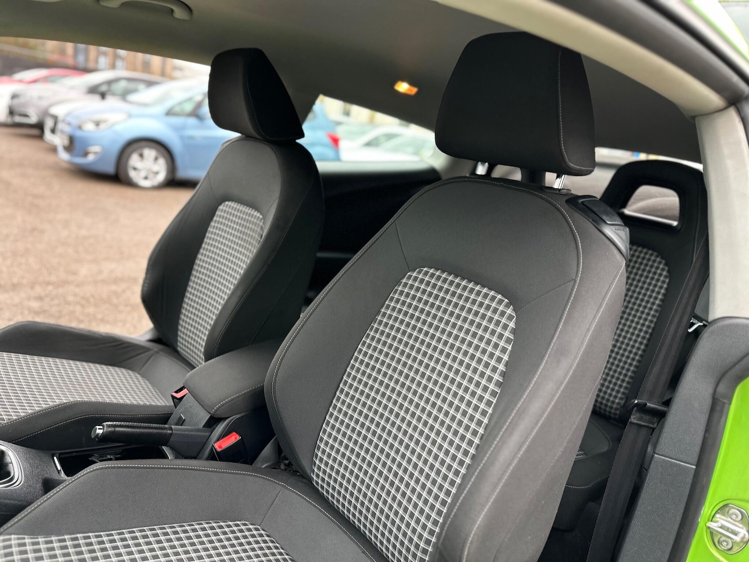 Used Volkswagen Scirocco 2015 for sale - 77611986: Photo 41