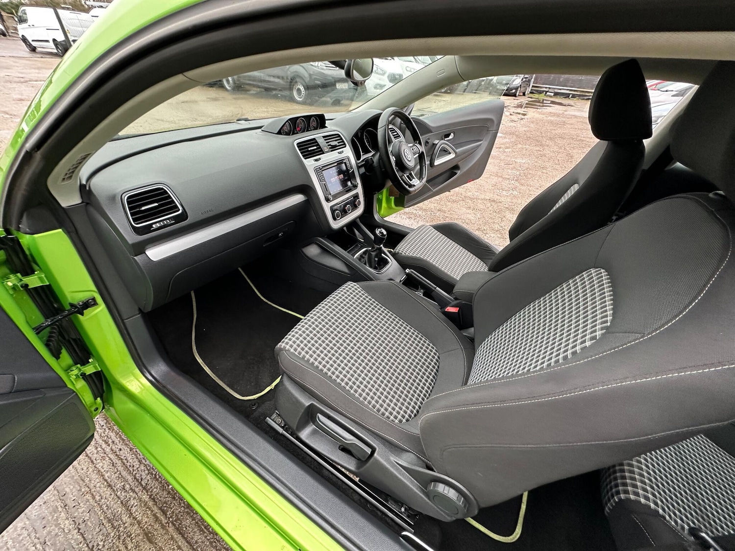 Used Volkswagen Scirocco 2015 for sale - 77611986: Photo 42