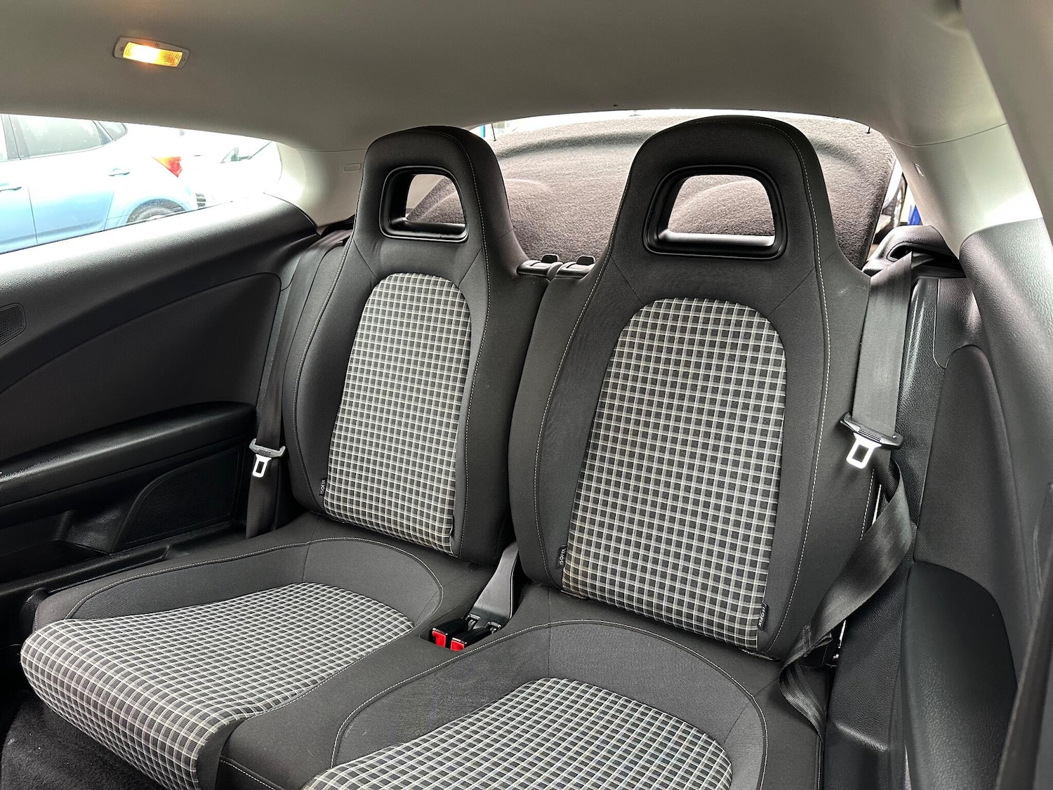 Used Volkswagen Scirocco 2015 for sale - 77611986: Photo 48