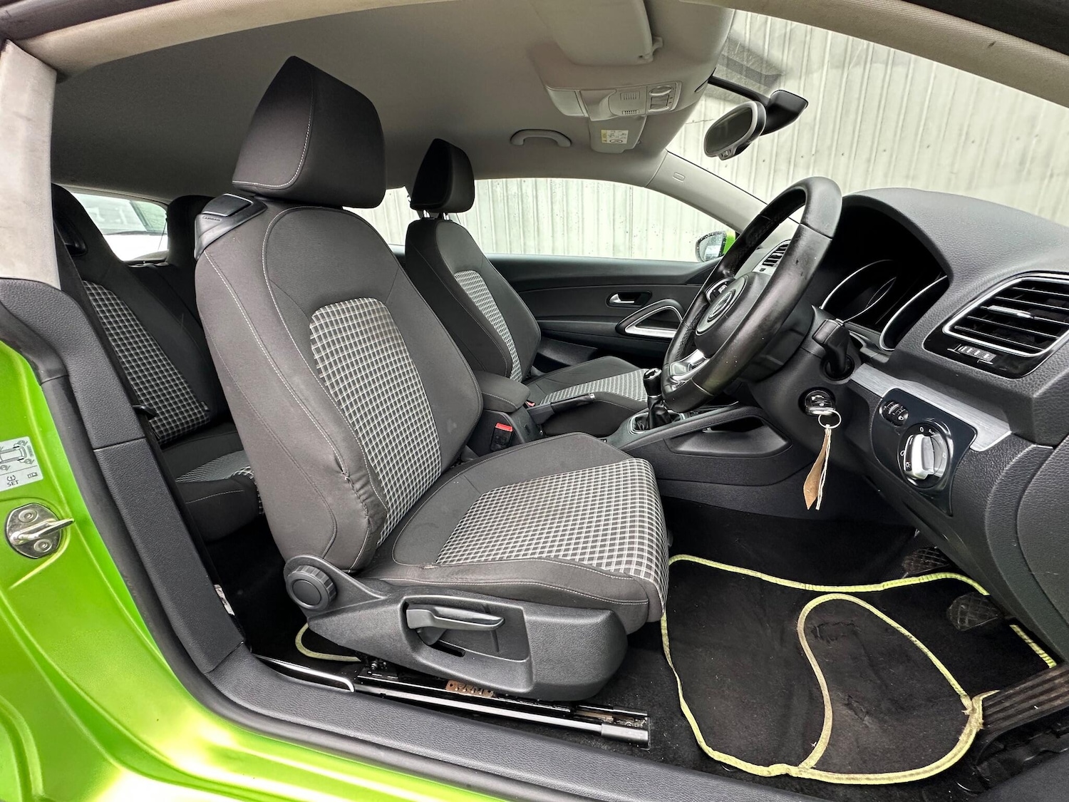 Used Volkswagen Scirocco 2015 for sale - 77611986: Photo 5