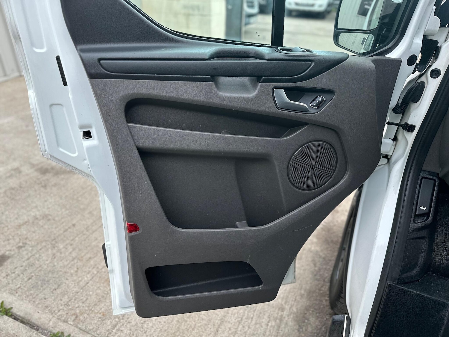 Used Ford Transit Custom for sale - 76993166: Photo 13