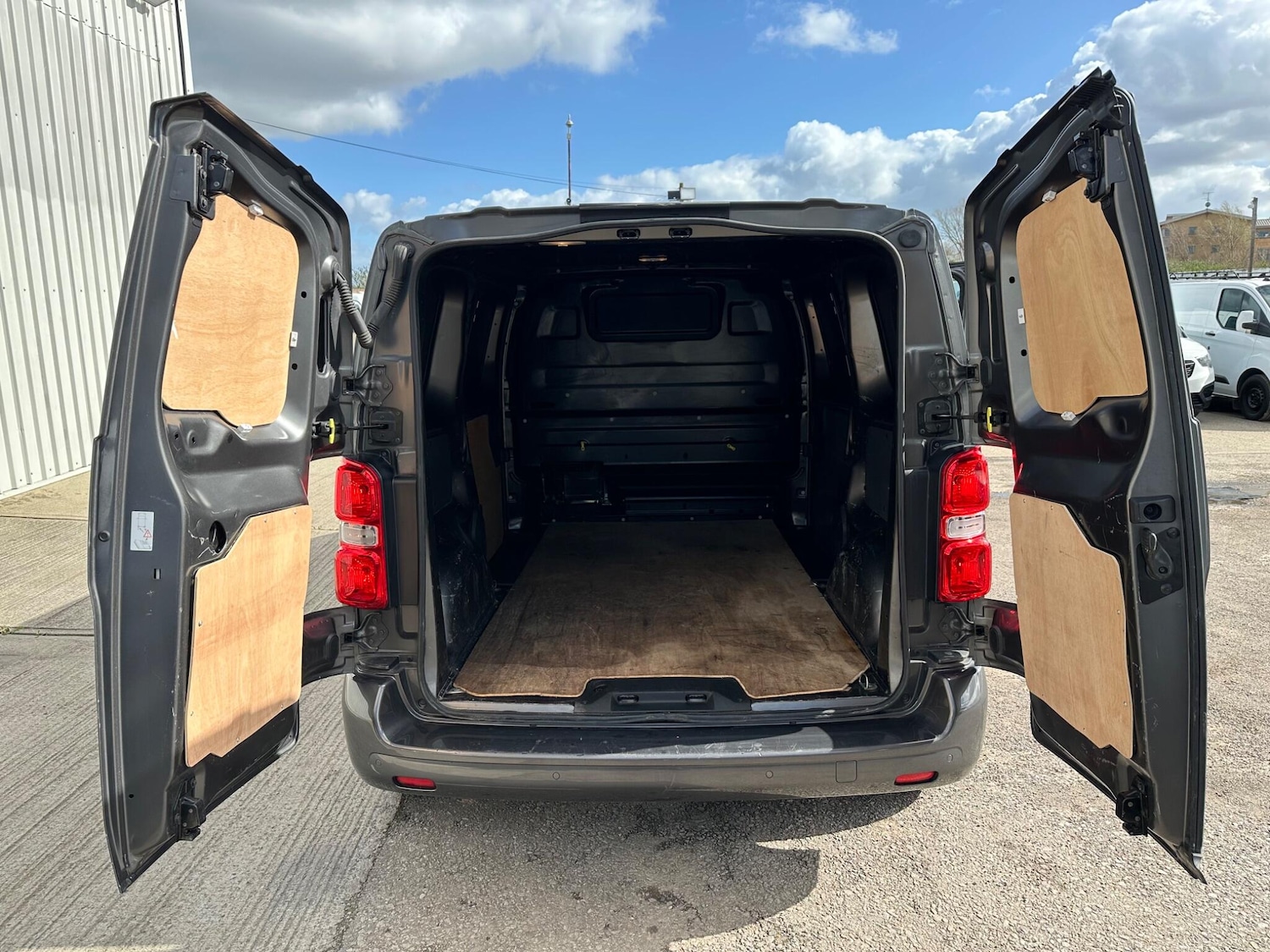 Used Vauxhall Vivaro 2022 for sale - 77883261: Photo 13