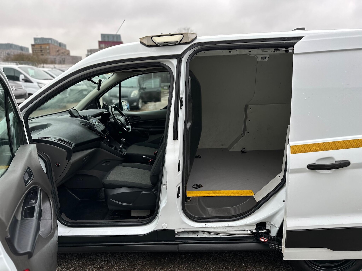Used Ford Transit Connect 2019 for sale - 77612168: Photo 9