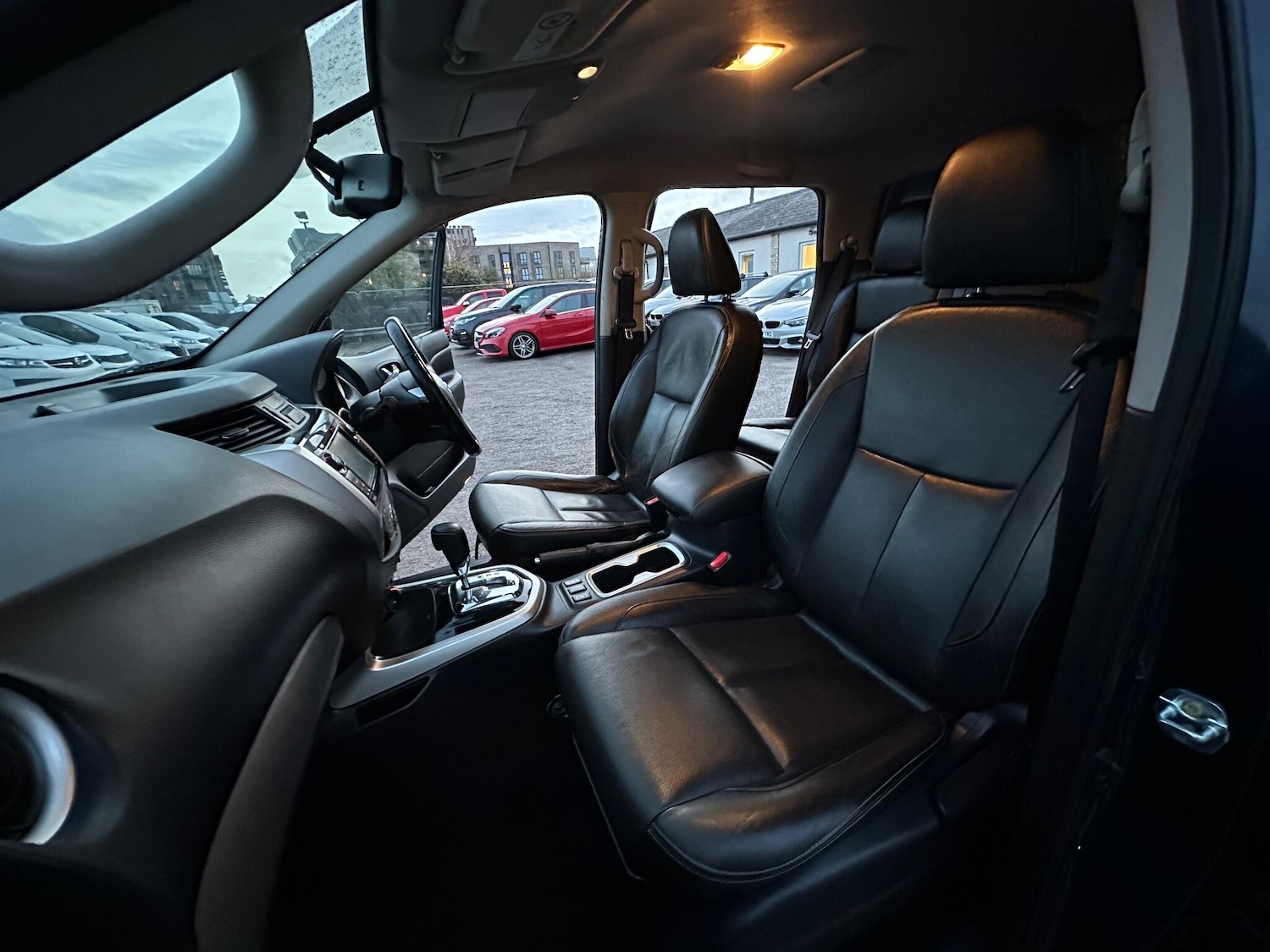 Used Nissan Navara 2018 for sale - 76549879: Photo 18