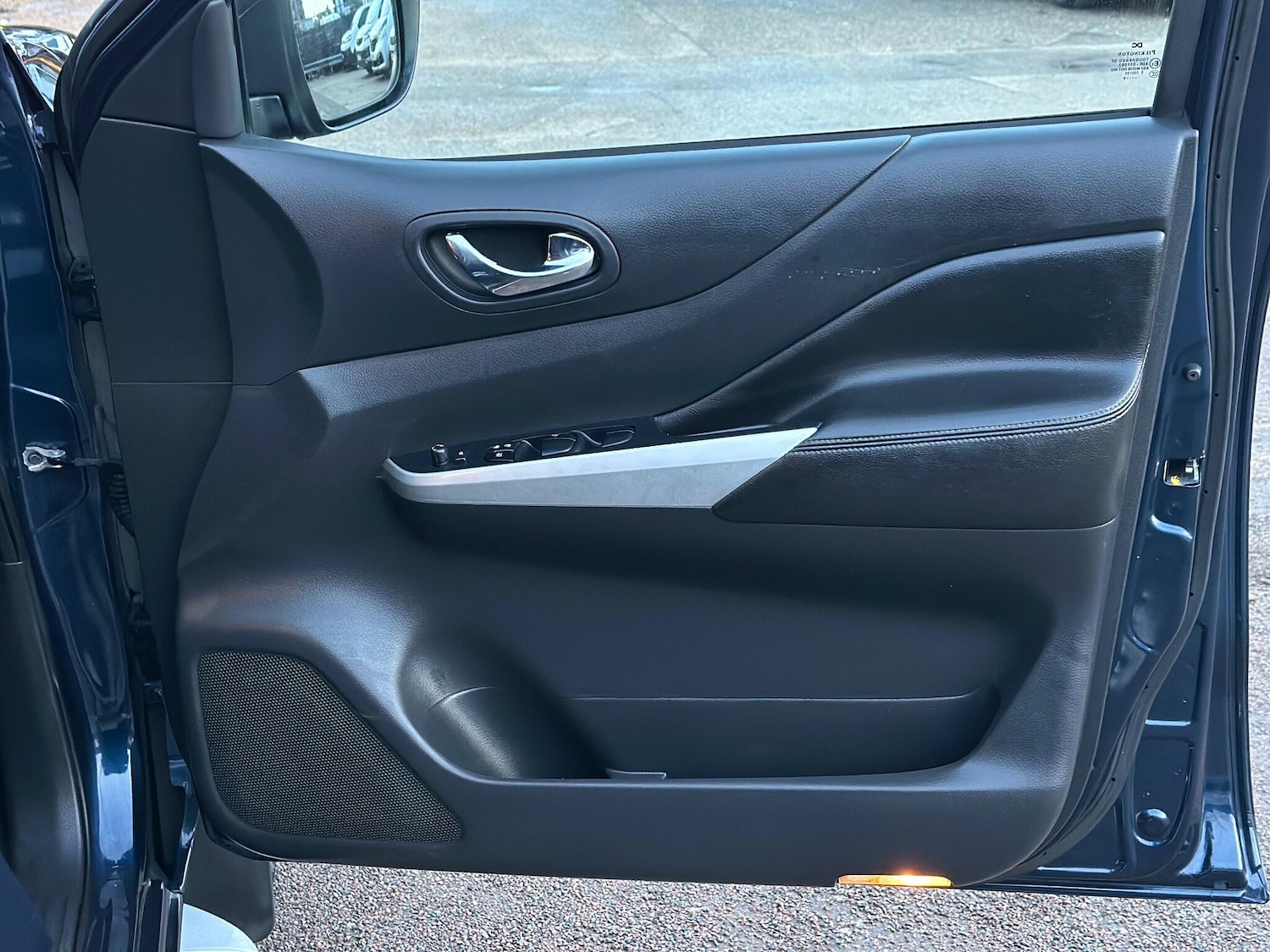 Used Nissan Navara 2018 for sale - 76549879: Photo 31