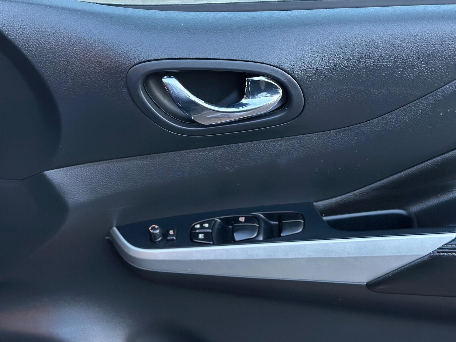 Used Nissan Navara 2018 for sale - 76549879: Photo 34