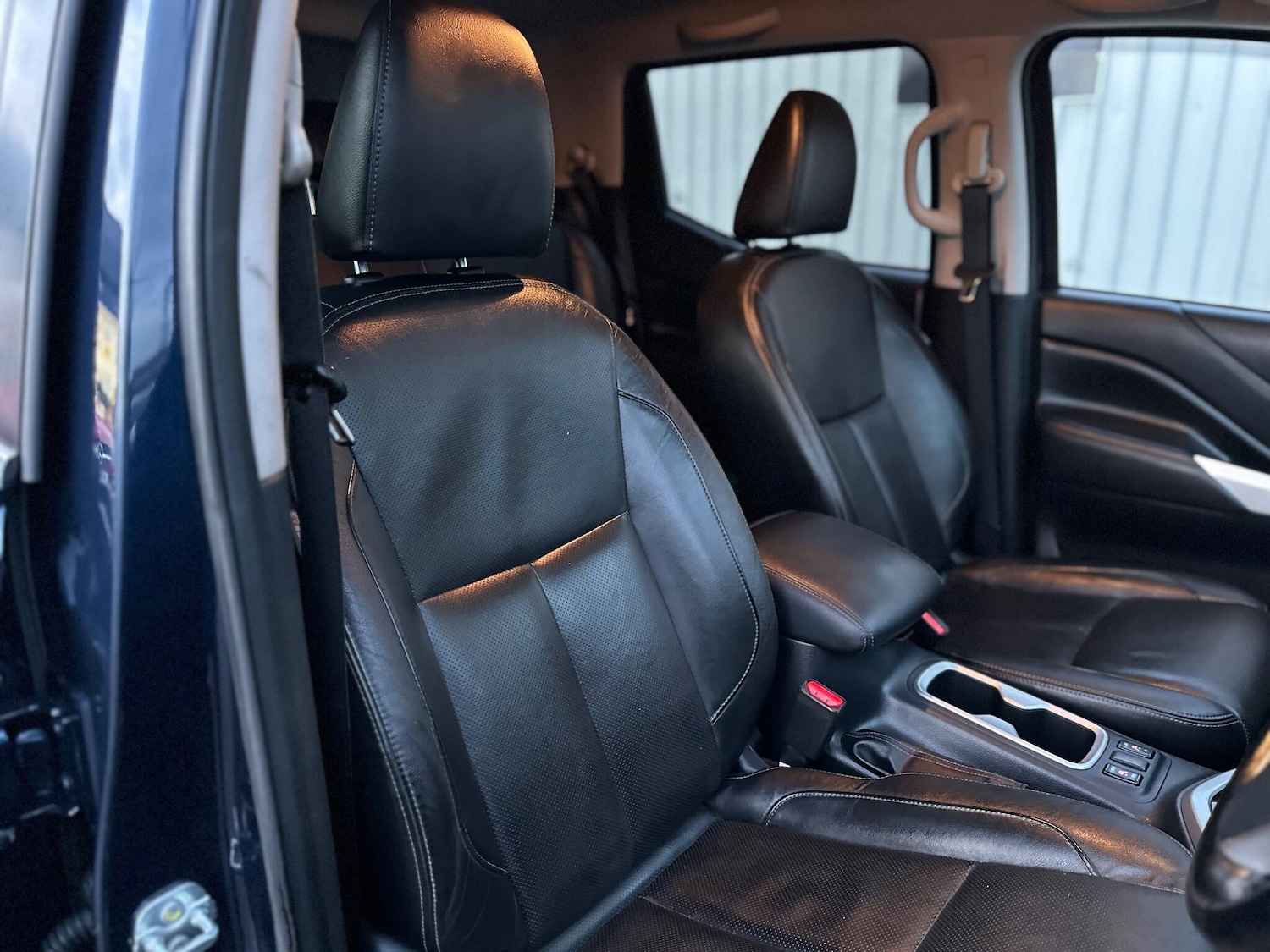 Used Nissan Navara 2018 for sale - 76549879: Photo 35